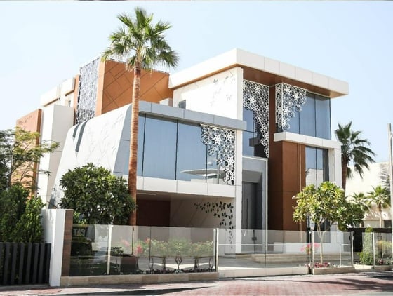 Brand New Turnkey 6 Bed Villa with Atlantis View, picture 1