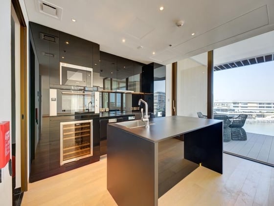 Luxurious 3-Bedroom Apartment in Bvlgari Residence, picture 17