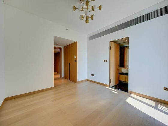Luxurious 3-Bedroom Apartment in Bvlgari Residence, picture 15