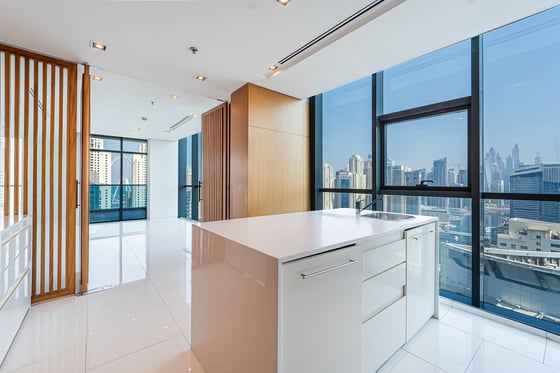 Luxury Penthouse | Panoramic View | Half Floor, picture 27