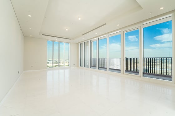 Luxurious Penthouse | Rare | Creek Tower View, picture 7