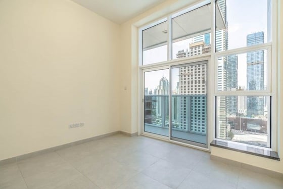 Stunning View | Bright Unit | Spacious Layout, picture 9