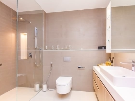Spacious and Bright| Maid&#039;s Room | Luxurious, picture 9