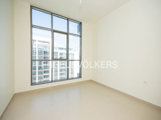 Pool &amp; Park View | Higher-Floor | Rented, picture 9
