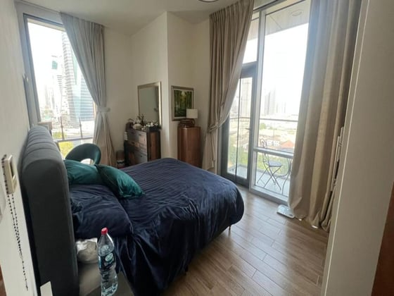 Canal and Burj Khalifa view | Furnished Unit, picture 7