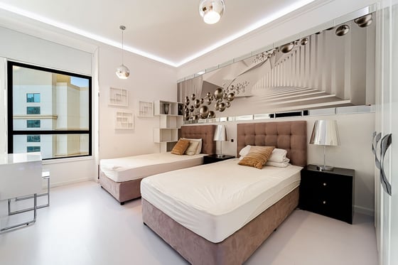 Smart Home | High Floor | Luxury upgrades, picture 11
