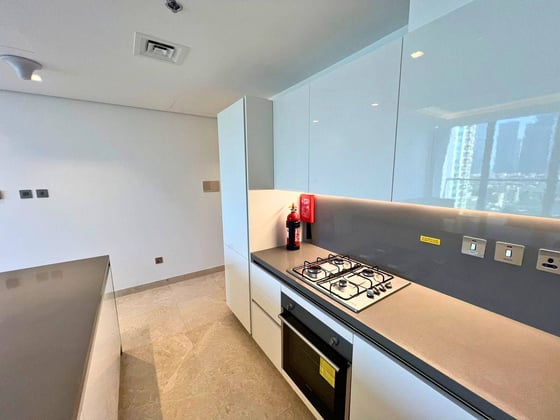 Spacious | Fully Furnished | Burj Khalifa View, picture 14