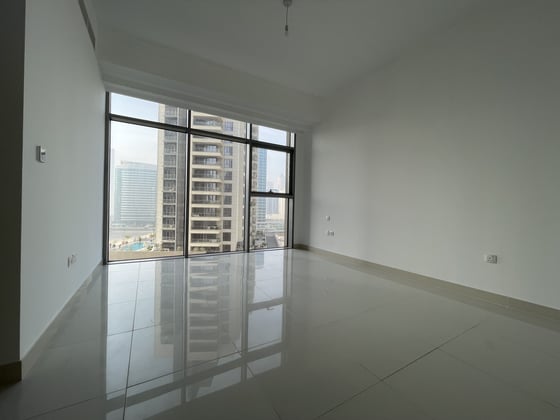Investor Deal | 1 BR+ Study |Corner layout, picture 3