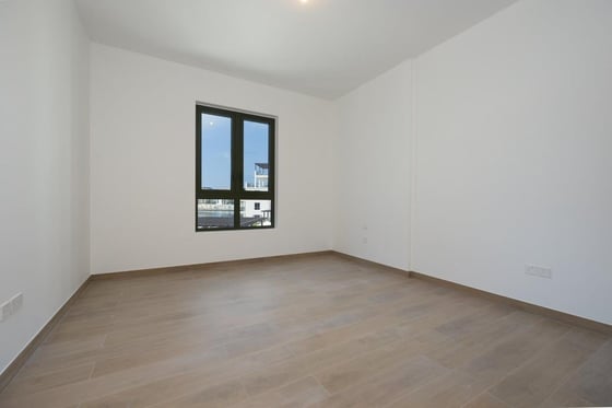 Spacious | Vacant | Full Sea View, picture 9