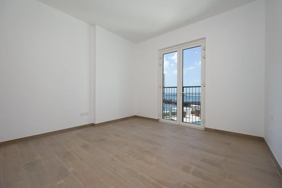 Spacious | Vacant | Full Sea View, picture 7