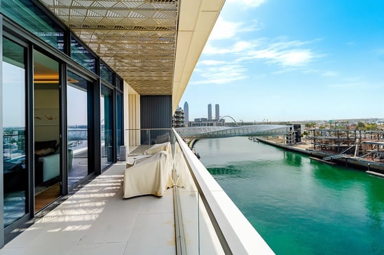 Luxury Duplex | Stunning Sea &amp; Burj Views, picture 2