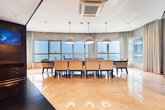 Huge Penthouse|Panoramic Views|Bills Included, picture 2
