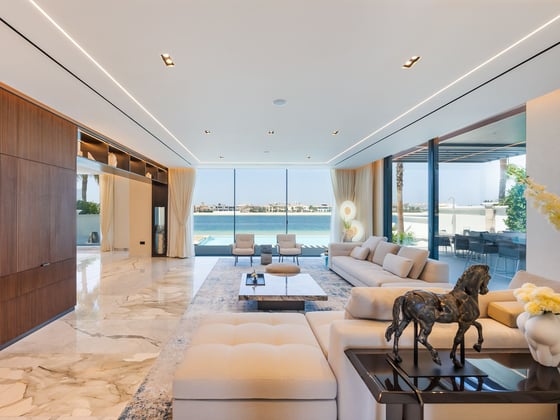 Beachfront Villa Luxury with Lavish Interiors, picture 3
