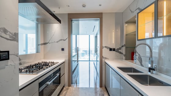 One of a kind 4 bedroom for sale in S Tower, picture 9