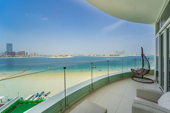 Sea View |  Large Balcony | Luxury Living, picture 1