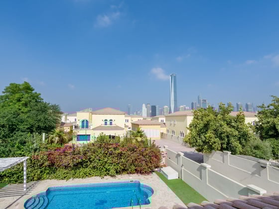 Jumeirah Park Villa Luxury with Pool and Garden, picture 17