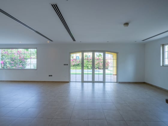 Jumeirah Park Villa Luxury with Pool and Garden, picture 6