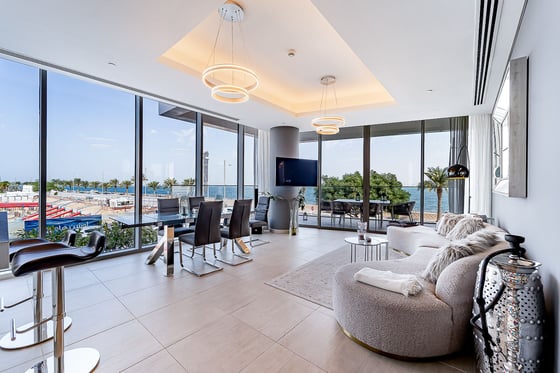 Breathtaking Sea View | Spacious and Bright, picture 1