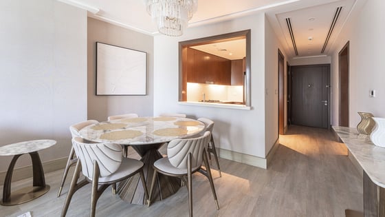 Spacious apartment in Downtown with Burj Khalifa view, picture 5