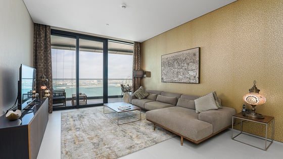 Panoramic sea view apartment in JBR with spacious layout, picture 2