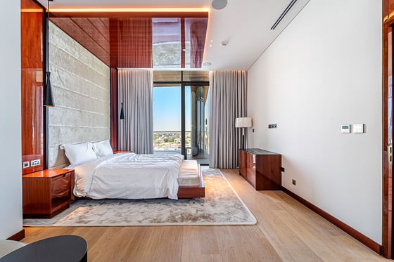 Resale | Fully Furnished | Canal and Skyline Views, picture 18