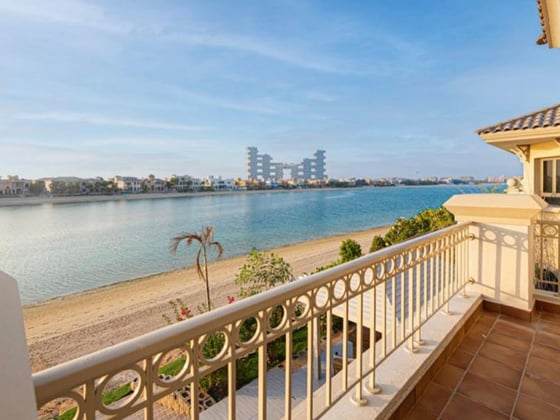 Video tour for Elegant Palm Villa with Royal Atlantis Views