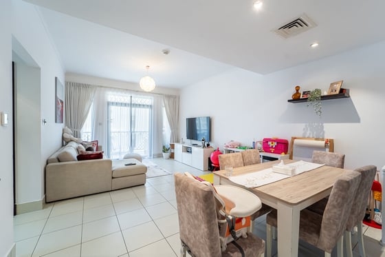 Spacious | Bright | Vacant Soon| Green View, picture 2