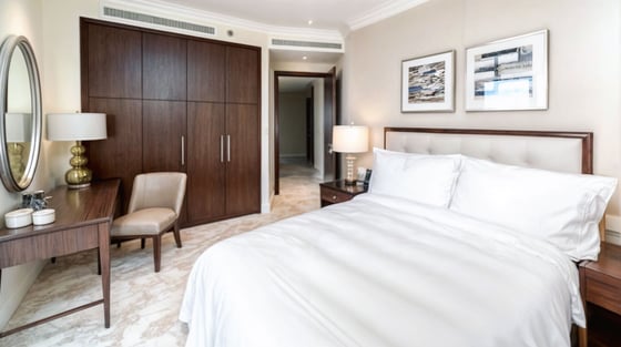High floor apartment in Downtown with Burj Khalifa view, picture 6