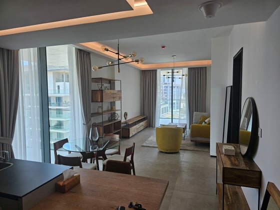 Spacious | Upgraded Unit | Tenanted, picture 2