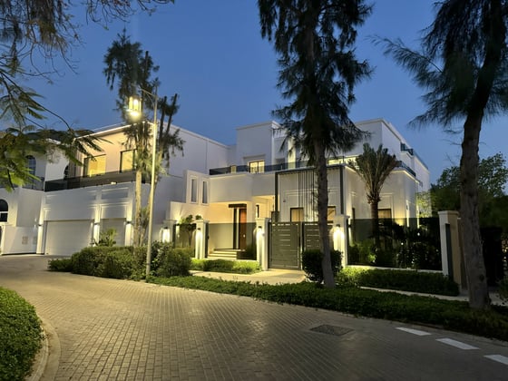 Luxury Mansion I Unbeatable Location I A Must See, picture 3