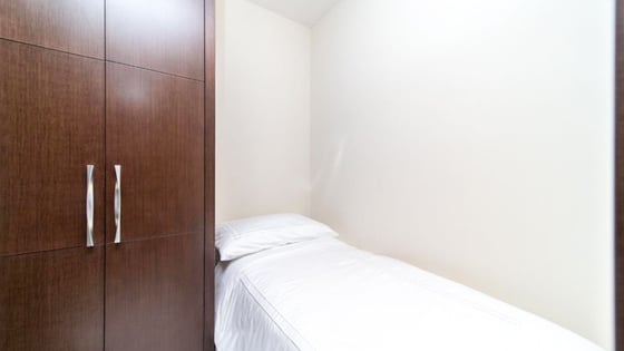 Furnished apartment in Downtown with all bills included, picture 12