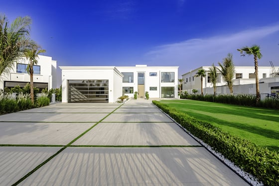 The Epitome of Luxury Living in Jumeirah Islands, picture 2