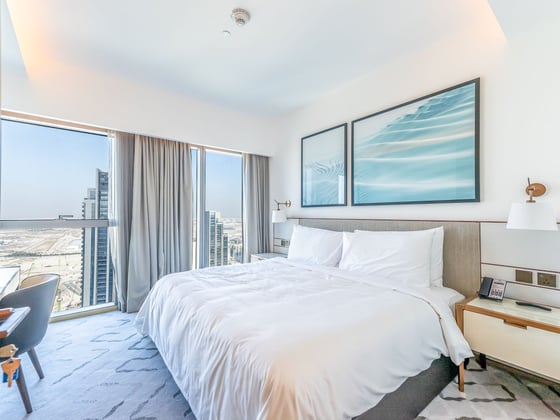 Elegant Three-Bed Dubai Creek Harbour Apartment, picture 8