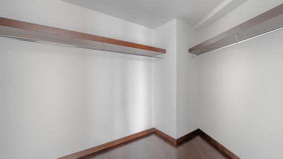 Stunning apartment in Burj Khalifa with spacious layout, picture 18