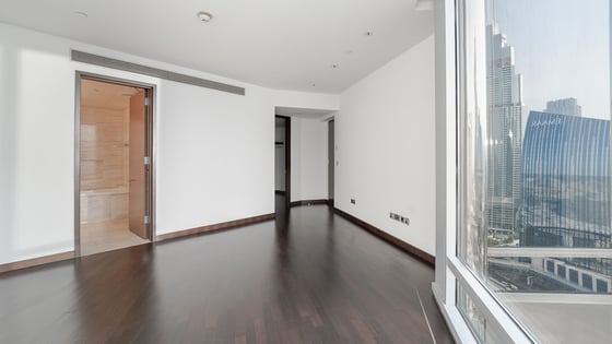 Stunning apartment in Burj Khalifa with spacious layout, picture 12