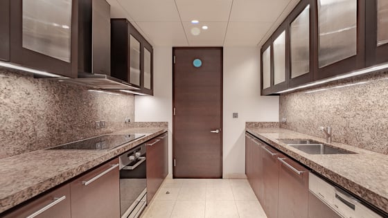 Stunning apartment in Burj Khalifa with spacious layout, picture 5