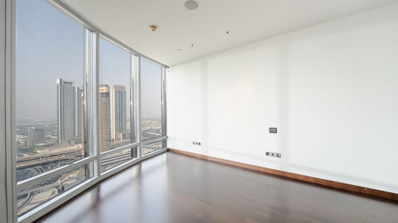 Stunning apartment in Burj Khalifa with spacious layout, picture 8