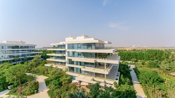 Furnished apartment in Al Barari with breathtaking views, picture 1