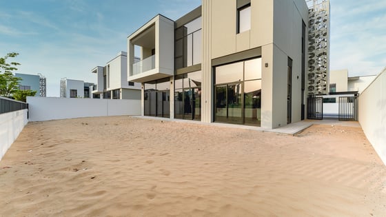 Brand new villa in Al Furjan with spacious layout, picture 29