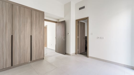 Brand new villa in Al Furjan with spacious layout, picture 16