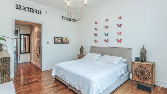 Rare duplex apartment in Downtown with spacious terrace, picture 14