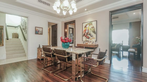 Rare duplex apartment in Downtown with spacious terrace, picture 1