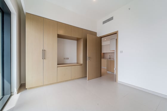 High Floor | Vacant | Beautiful Canal View, picture 11