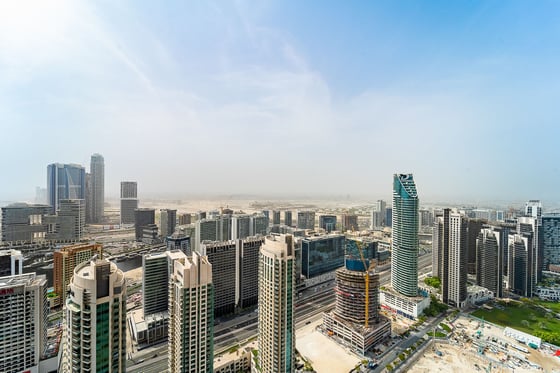 High Floor | Vacant | Beautiful Canal View, picture 1