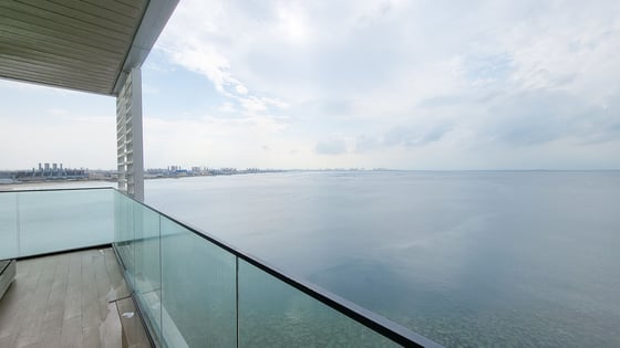 Fully furnished apartment in Bluewaters with sea views, picture 7