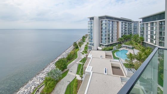 Fully furnished apartment in Bluewaters with sea views, picture 8