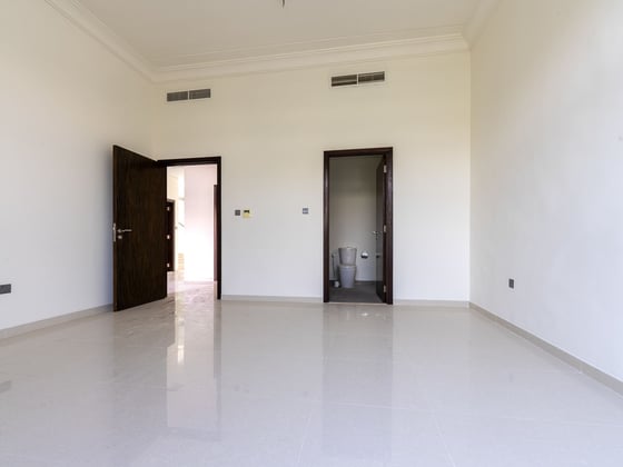 Beautiful Villa in Damac hills, picture 11