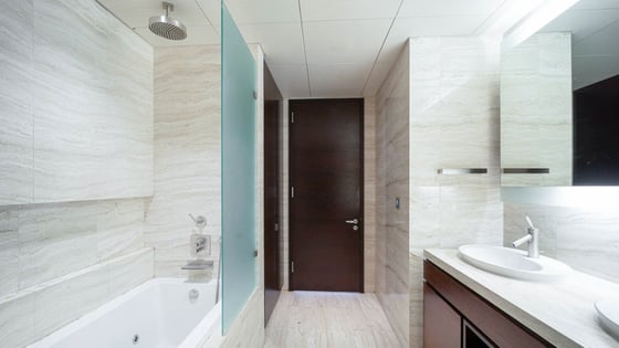 Amazing apartment in Burj Khalifa with fountain view, picture 14