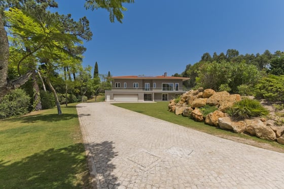 8 Bedroom House, Cascais, picture 2