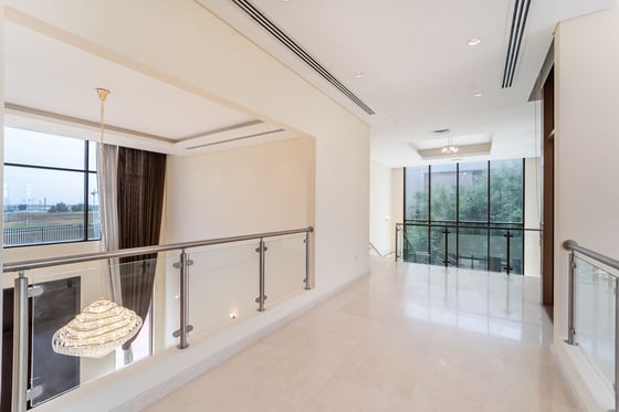 Luxurious | Premium Location | Unfurnished, picture 14